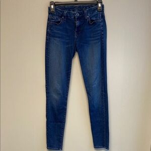 Seven for All Mankind 'Gwenevere' Skinny Denim Jeans in a Dark Wash (24W x 29L)